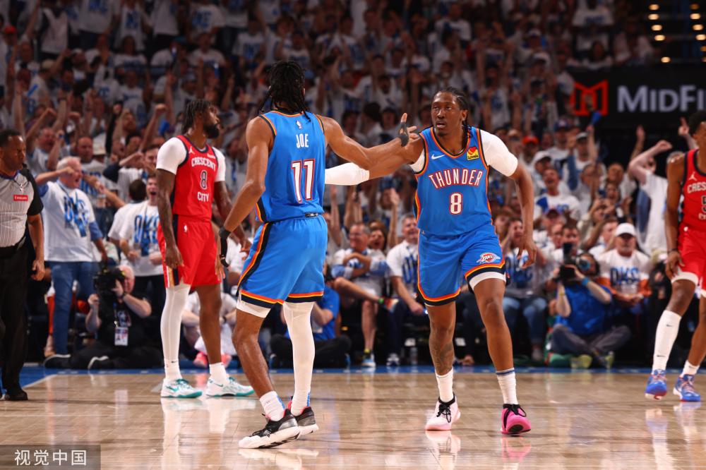 有球员在英 有球员在英